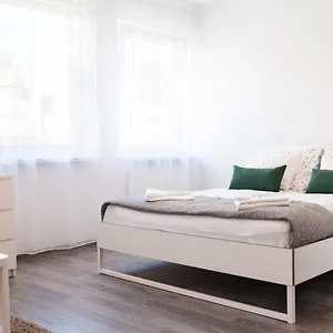 https://milla.gdanskhotel.org