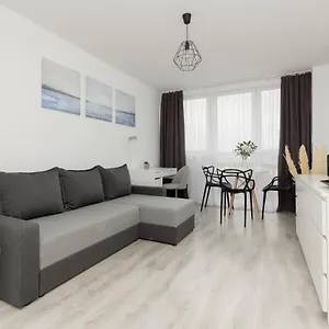 https://apt-centre-saski-garden-by-renters.warsawhotelspoland.com