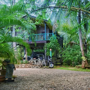  Alloggio in famiglia Passion Ray & Tree Hut Sri Lanka