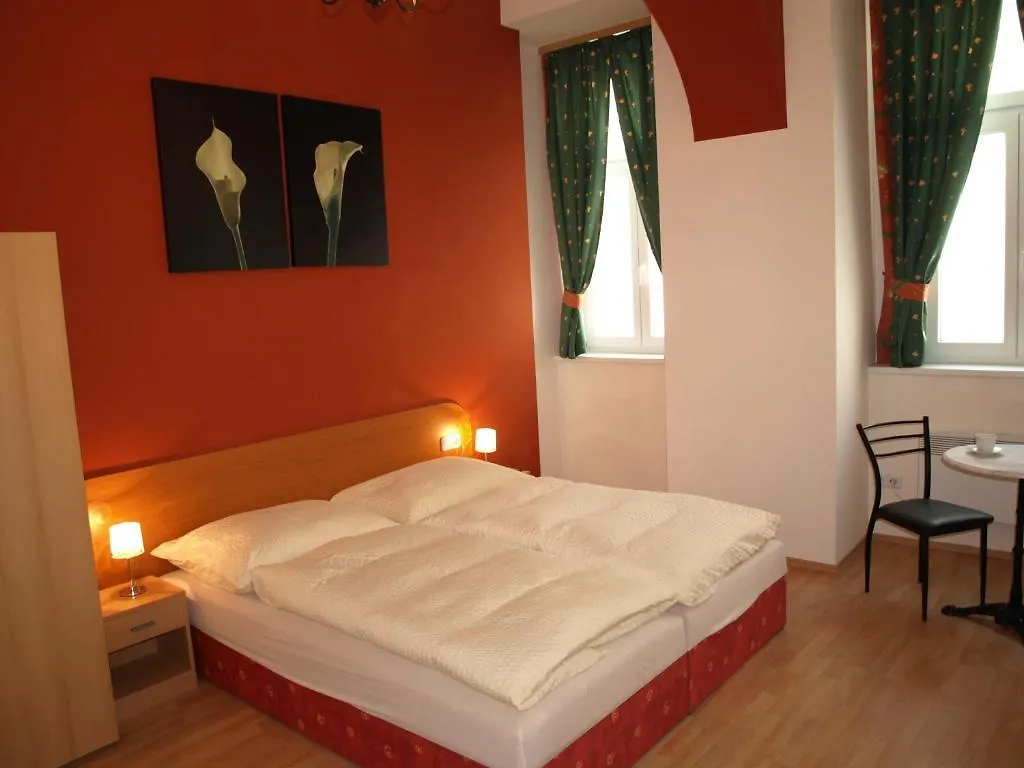 Pension Tal Studios Βιέννη 0*,