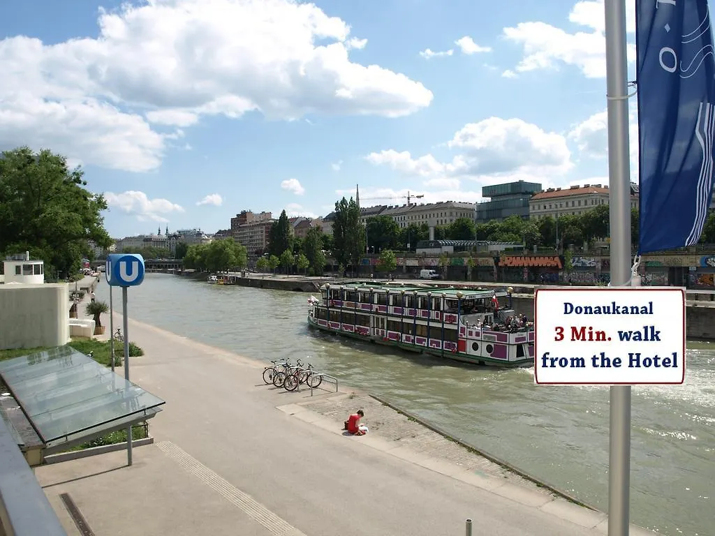 Pension Tal Studios Viena 0*,  Áustria